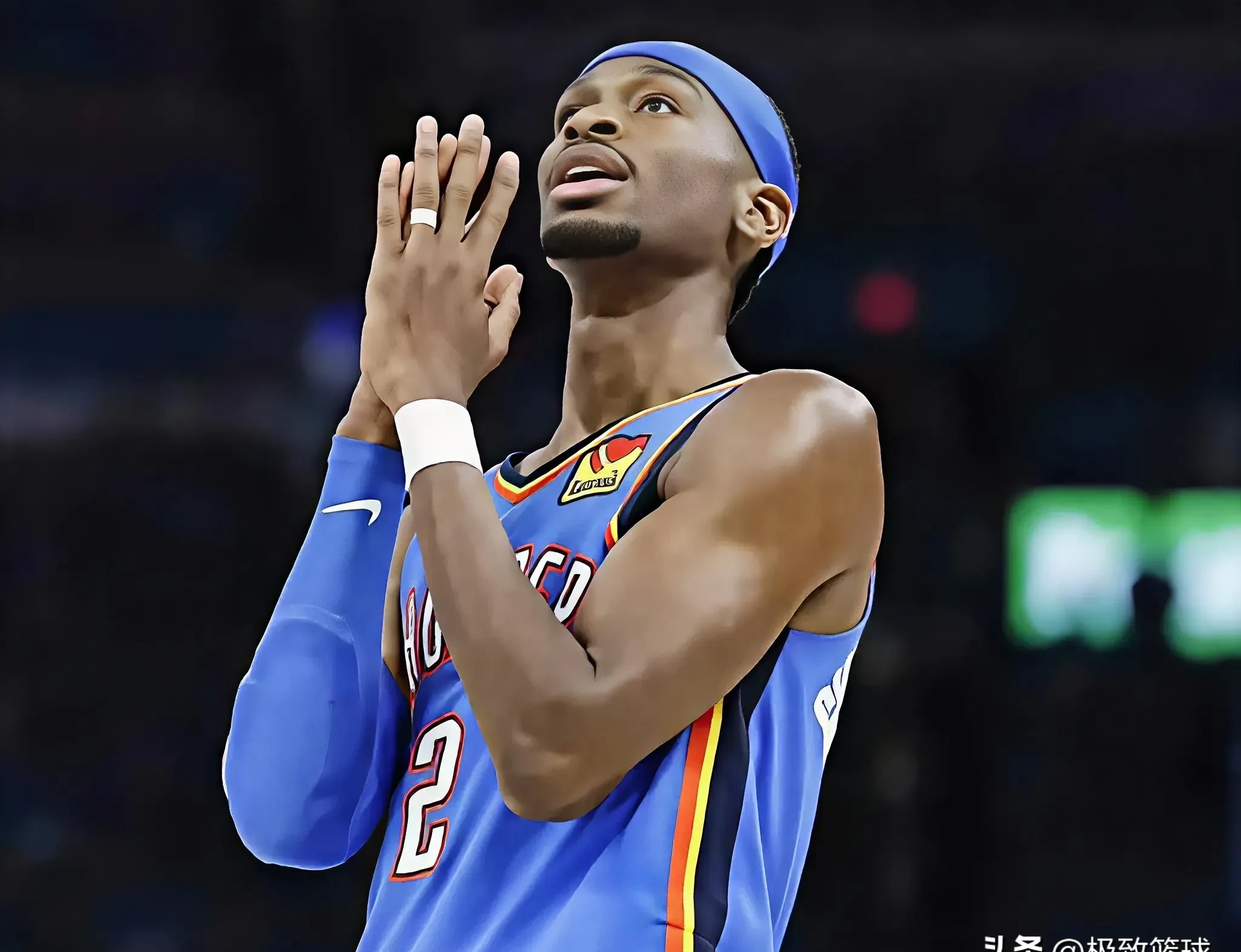 包含赛地聚焦：全明星赛赛前热度飙升，巴塞罗那再遭质疑，压力陡增，资深球员宣示担当的词条